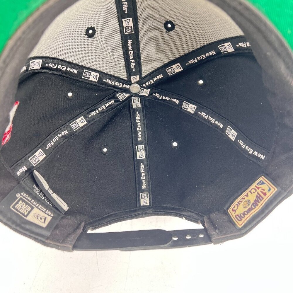 Miami Heat New Era Fits Hardwood Classics NBA Black Red Patch Snapback Cap Hat - Picture 7 of 9